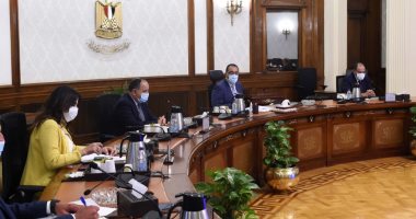 مدبولى: بعثات "طرق أبواب" لكبريات الشركات والمصانع للترويج لمحفزات المشروعات