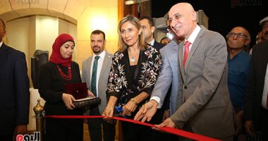 وزيرة الثقافة تفتتح المعرض العام في دورته الثالثة والأربعين بالأوبرا.. صور