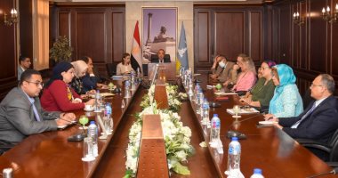 محافظ الإسكندرية يتابع تنفيذ المبادرة الوطنية للمشروعات الخضراء وتطوراتها