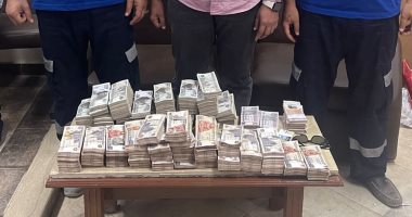 أمانة مسعف وسائق بسوهاج.. يعيدان 1.9 مليون جنيه لأسرة متوفين فى حادث.. صور