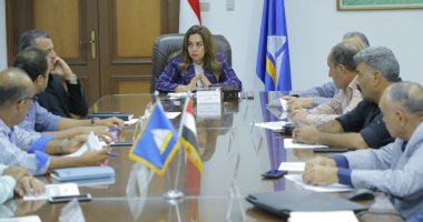 محافظ دمياط تتابع الأعمال الجارية بمشروع تطوير المناطق غير المخططة