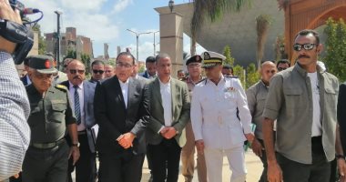 رئيس الوزراء يتفقد تطوير ميدان السواقى بالفيوم