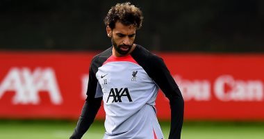 تفاؤل وتركيز محمد صلاح بتدريبات ليفربول قبل مواجهة نابولي بدوري الأبطال.. صور