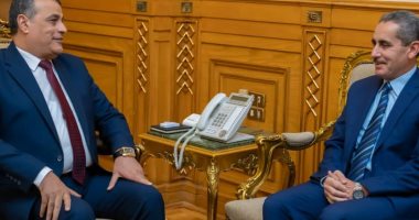 وزير الدولة للإنتاج الحربى يلتقى محافظ الغربية لمتابعة موضوعات التعاون المشترك