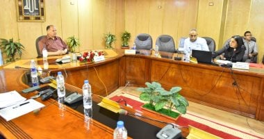 محافظ أسيوط يترأس الاجتماع الأول لمجلس إدارة مركز معلومات شبكات المرافق