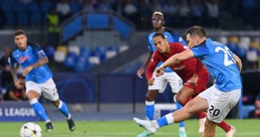 نابولي يباغت ليفربول بثلاثية فى شوط أول بمشاركة محمد صلاح بـ أبطال أوروبا