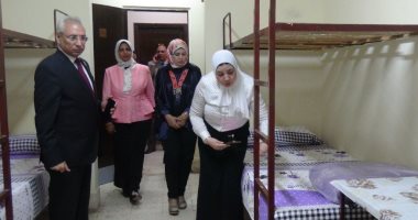 رئيس جامعة المنيا يجرى جولة بالمدن الجامعية لمتابعة استعدادات استقبال الطلاب