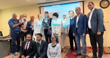 كلية الإعلام بالجامعة العربية المفتوحة تناقش مشروعات تخرج طلابها للفصل الصيفي.. صور