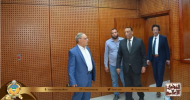 رئيس جامعة طنطا يتفقد تجهيزات استديوهات قناة الجامعة الفضائية التعليمية