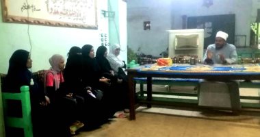 محافظ أسوان يوجه بتنظيم ندوات توعية بمبادرة الأزهر "لتنسكنوا إليها"
