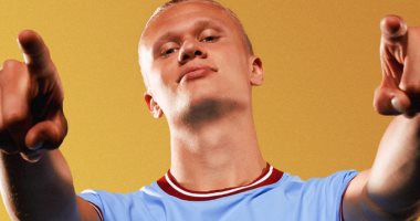 هالاند يفوز بجائزة لاعب الشهر في مانشستر سيتي متفوقا على دى بروين