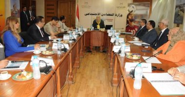 كيف نجحت الدولة فى مواجهة تعاطى المخدرات؟.. وزيرة التضامن تعلن زيادة عدد المراكز العلاجية لمرضى الإدمان إلى 33 مركزا مع بداية عام 2023 والخدمات تقدم مجانا.. وتقديم التوعية للأسر بأضرار المخدرات بقرى حياة كريمة