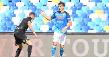 راسبادوري يقود نابولي لفوز قاتل على سبيزيا بالدوري الإيطالي.. فيديو 
