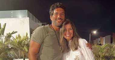 حسن الرداد ينشر صورة مع ميرفت أمين عبر إنستجرام ويعلق: القمر وأنا