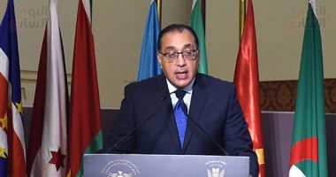 رئيس الوزراء: لن نسمح بإخفاء السلع أو المبالغة فى الأسعار والمُضاربة أو الاحتكار.. ويؤكد: سيتم التعامل بمنتهى الحسم مع المخالفين.. ويُكلف جهاز حماية المستهلك بتلقى شكاوى المواطنين من خلال الخط الساخن