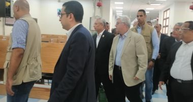 وزير التعليم العالى يتفقد مبنى دار العلوم الجديد ومركز الاختبارات الإلكترونية بالمنيا