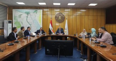 وزير القوى العاملة يبدأ لقاءاته مع اللجان النقابية بالمديريات 