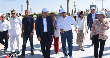 مصطفى مدبولى عقب انتهاء زيارته لشرم الشيخ: الرئيس السيسى كلف بالزيارة لمتابعة الاستعداد لقمة المناخ.. ويؤكد: رئيس الجمهورية وجّه بإعداد مدينة السلام لتكون مدينة خضراء ومستدامة تعبر عن أهداف هذا المؤتمر العالمي