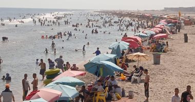 تخفيضات كبيرة على شواطئ بلطيم قبل انتهاء موسم الصيف والدخول للشواطئ مجانا.. علامات إرشادية وتواجد المنقذين وحل مشكلة الصرف.. حملات متواصلة لتقديم أفضل الخدمات.. والمواقع التاريخية تجذب الزوار.. صور