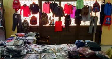 افتتاح معرض "أهلا مدارس" برأس غارب لبيع مستلزمات الطلاب بأسعار مخفضة.. صور