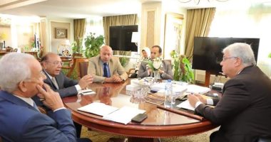 وزير التعليم العالي يعقد اجتماعًا لبحث نقل التجربة اليابانية في التعليم الفني بمصر