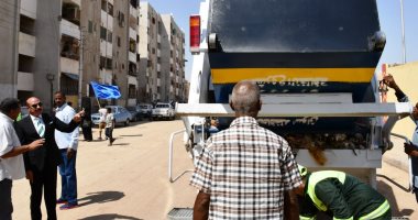 محافظ أسوان: رصف 8 كم بحى المحمودية بتكلفة 12 مليون جنيه