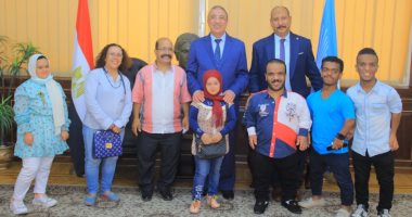 محافظ الإسكندرية يصدر امتيازات جديدة لصالح قصار القامة