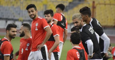 فيتوريا يشعل المنافسة بين لاعبى المنتخب فى معسكر برج العرب