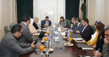 وزيرا الثقافة والرياضة يبحثان سبل تكثيف التعاون خلال الفترة المقبلة