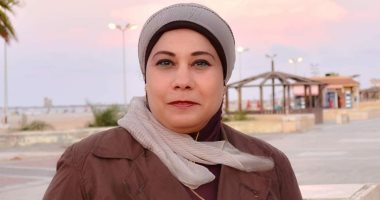 حكاية أول مدير عام من ذوى الهمم لفرع قصر ثقافة بورسعيد.. جيهان المالكى فنانة تشكيلية وأستاذة جامعية.. أول من دمج ذوي الهمم في كافة الأنشطة الثقافية.. وفرت كتبا بـ4 جنيهات في المعارض وبرامج لاكتشاف المواهب