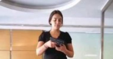 على طريقة مسلسلات الأكشن.. لبنانية تسترد أموالها من البنك تحت تهديد السلاح