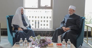 شيخ الأزهر يستقبل وزير الشؤون الإسلامية السعودى على هامش مؤتمر زعماء الأديان