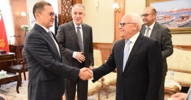 محافظ بورسعيد يستقبل سفير جمهورية أوزبكستان لبحث سبل التعاون
