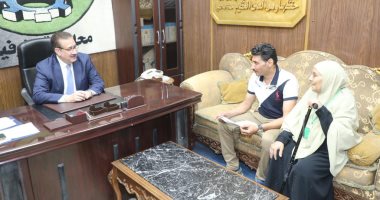 محافظ المنوفية يقرر صرف مساعدات لأسرة تعول طفلة تعانى من ضمور بالمخ 