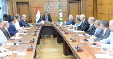 محافظ الدقهلية يبحث مع قيادات التعليم الاستعداد لاستقبال العام الدراسى 