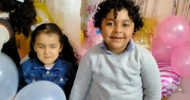 " عُدى" 8سنوات تعلم الكونغ فو ليحمى أخته الكفيفة ولغة برايل عشان يذاكر لها 