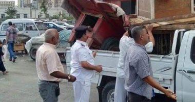 حملة مكبرة لرفع إشغالات الباعة الجائلين بميدان المحطة بالمحلة