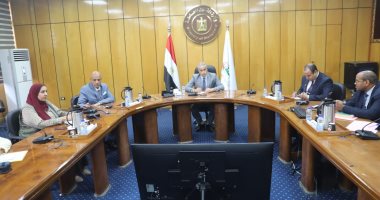 وزير القوى العاملة يتابع ملف "تعويضات حرب الخليج" ويوجه بسرعة صرف المستحقات