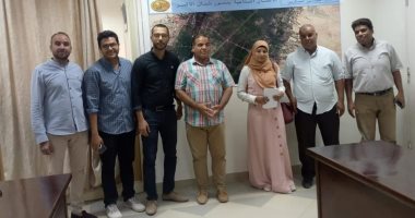 رئيس مدينة الزينية بالأقصر يعلن استئناف أعمال توصيلات الصرف الصحى بقرية الصعايدة