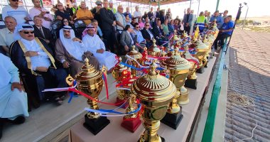 توزيع مليون جنيه جوائز على الفائزين فى سباق الهجن بالعريش.. صور