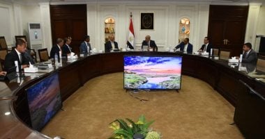 وزير الإسكان يستعرض مع مجموعة فنادق دولية الفرص الاستثمارية المتاحة