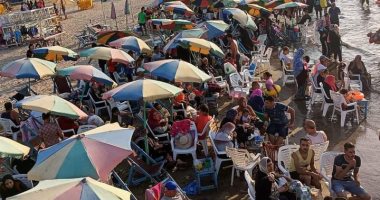 إقبال كبير من الزائرين وإنقاذ 52 حالة من الغرق على شواطئ رأس البر