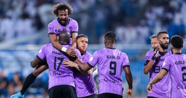 الهلال يتخطى الوحدة 3-0 ويتقاسم صدارة الدوري السعودي مع الشباب.. فيديو