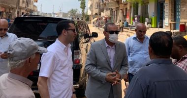 محافظ كفر الشيخ يتفقد بدء تشغيل الميني باص الجديد وتوسعة ورصف الطرق.. صور