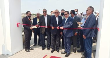 طارق الملا يتفقد مشروعات التنمية ويفتتح طريق ترعة الإسماعيلية في مسطرد.. صور