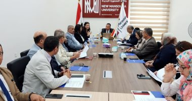ندوة حول المنح الدراسية لهيئة "فولبرايت الأمريكية" بجامعة المنصورة الجديدة 