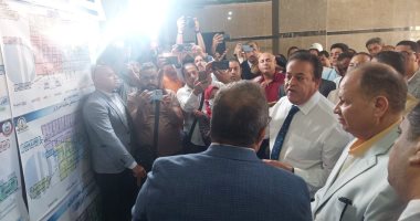 وزير الصحة يصل أسيوط ويتفقد الإنشاءات بمستشفى منفلوط المركزى.. صور