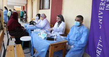 1087 مواطنا يتلقون الخدمة الطبية بمبادرة "أنت الحياة" في بحر البقر بالشرقية