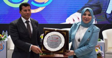 د.أشرف صبحى يطلق مبادرة "ساند" لتشجيع الشباب على مواجهة التغيرات المجتمعية