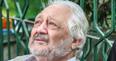 نجوم بكوا على رحيل زوجاتهم فى وداعهن آخرهم خالد زكى وأبرزهم محمد صبحى